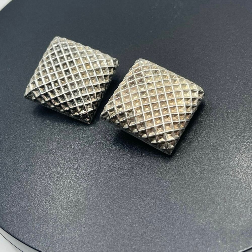 Sterling Silver Vintage Mexico Taxco TS-01 Waffle Quilted Heavy Clip on Earrings